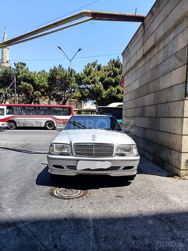Mercedes C 220 d 1999, 520,000 km - 2.2 л - Bakı