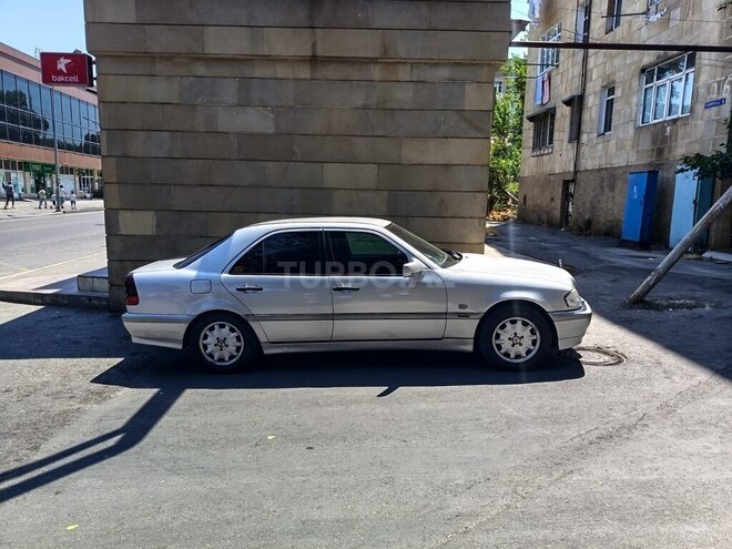 Mercedes C 220 d 1999, 520,000 km - 2.2 л - Bakı