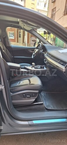 Audi Q7 2019, 81,500 km - 2.0 л - Bakı