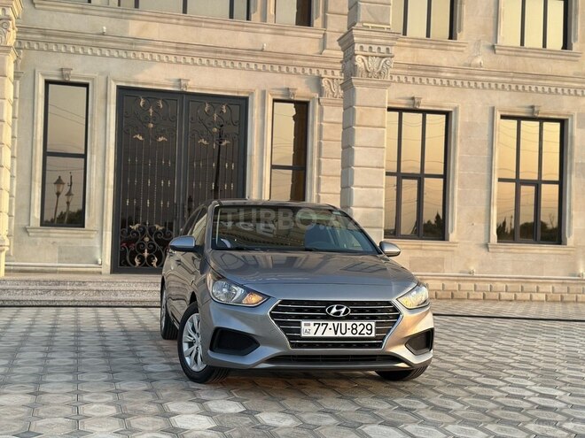 Hyundai Accent 2020, 58,000 km - 1.6 l - Saatlı