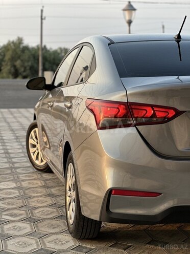 Hyundai Accent 2020, 58,000 km - 1.6 l - Saatlı