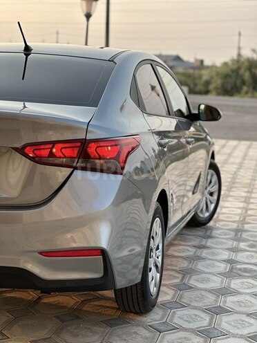 Hyundai Accent 2020, 58,000 km - 1.6 l - Saatlı