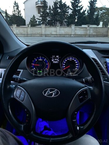 Hyundai Avante 2014, 136,000 km - 1.6 l - Bakı