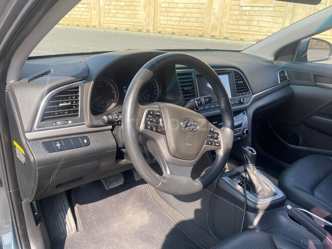 Hyundai Avante 2016, 142,000 km - 1.6 l - Bakı