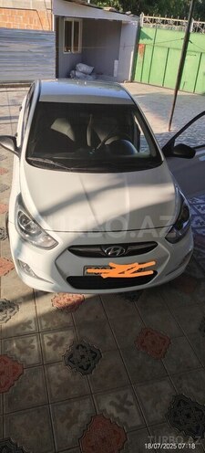 Hyundai Accent 2013, 222,483 km - 1.4 l - Qazax