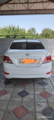Hyundai Accent 2013, 222,483 km - 1.4 l - Qazax