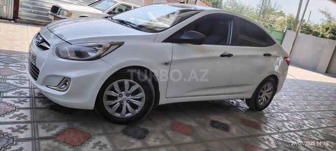 Hyundai Accent 2013, 222,483 km - 1.4 l - Qazax