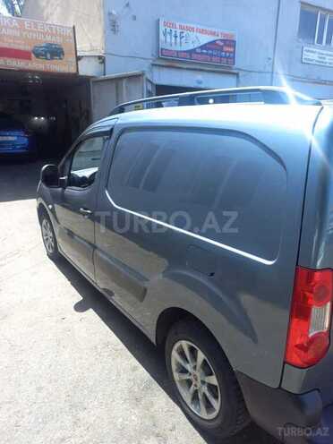 Citroen Berlingo 2009, 337,000 km - 1.6 l - Bakı