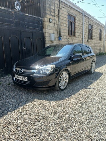 Opel Astra 2007, 240,000 km - 1.4 l - Gəncə