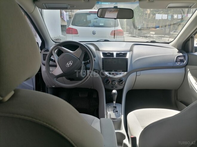 Hyundai Accent 2017, 147,255 km - 1.6 l - Bakı