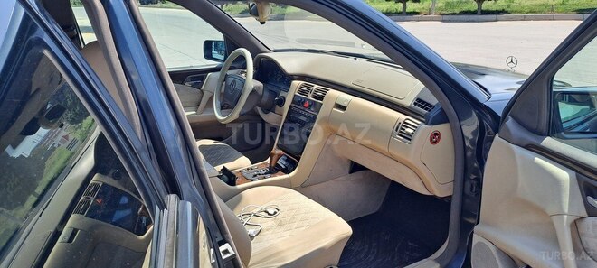 Mercedes E 230 1996, 425,000 km - 2.3 l - Bakı