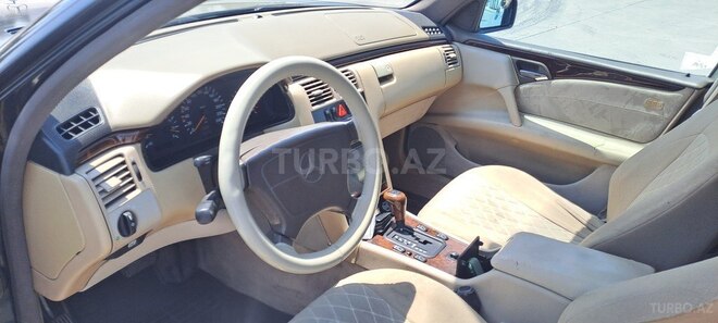 Mercedes E 230 1996, 425,000 km - 2.3 l - Bakı