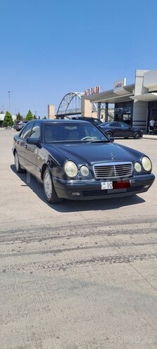 Mercedes E 230 1996, 425,000 km - 2.3 l - Bakı