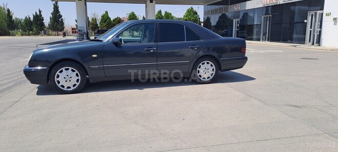 Mercedes E 230 1996, 425,000 km - 2.3 l - Bakı
