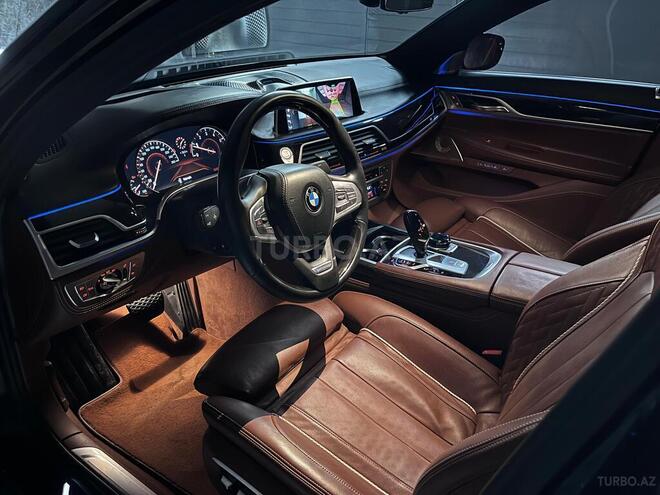 BMW 750-44