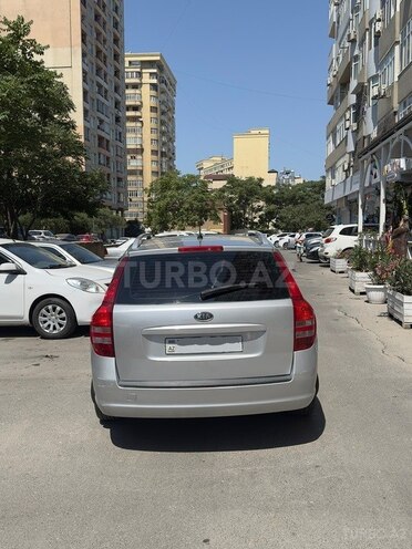 Kia Ceed 2008, 300,000 km - 1.6 л - Bakı