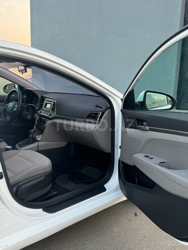 Hyundai Elantra 2016, 149,500 km - 2.0 л - Bakı