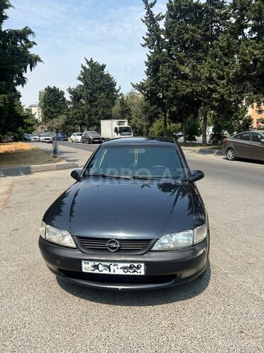 Opel Vectra 1996, 323,500 km - 2.0 l - Bakı
