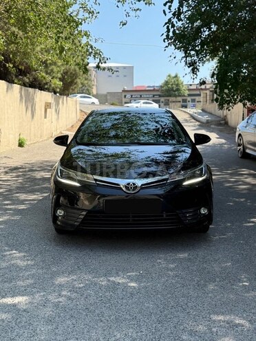 Toyota Corolla 2018, 153,000 km - 1.8 l - Bakı