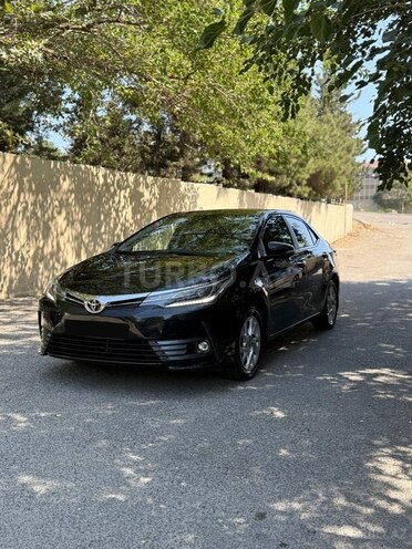 Toyota Corolla 2018, 153,000 km - 1.8 l - Bakı