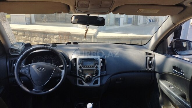 Hyundai i30 2009, 343,470 km - 1.4 l - Salyan