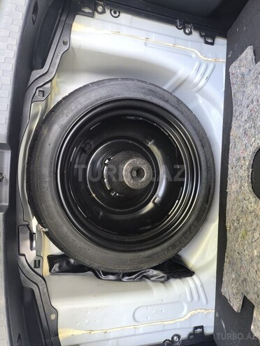 Toyota Aqua 2017, 57,500 km - 1.5 l - Bakı