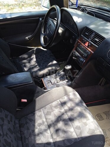 Mercedes C 200 1998, 318,500 km - 2.0 l - Masallı