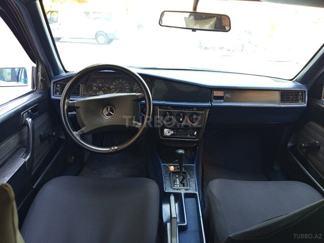 Mercedes 190 1991, 228,000 km - 1.8 л - Bakı