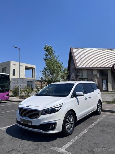 Kia Carnival 2016, 218,000 km - 2.2 l - Bakı