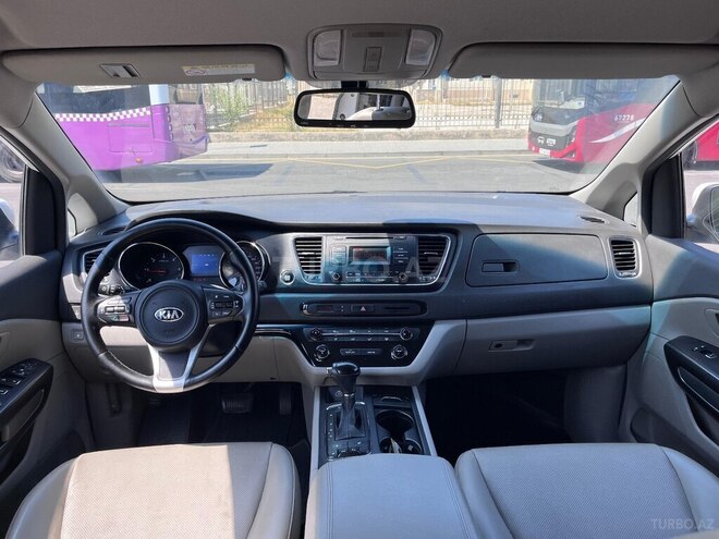 Kia Carnival 2016, 218,000 km - 2.2 l - Bakı