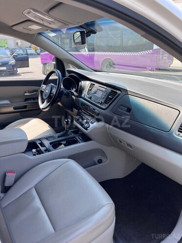 Kia Carnival 2016, 218,000 km - 2.2 l - Bakı