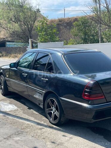 Mercedes C 220 d 1999, 317,000 km - 2.2 l - Göygöl