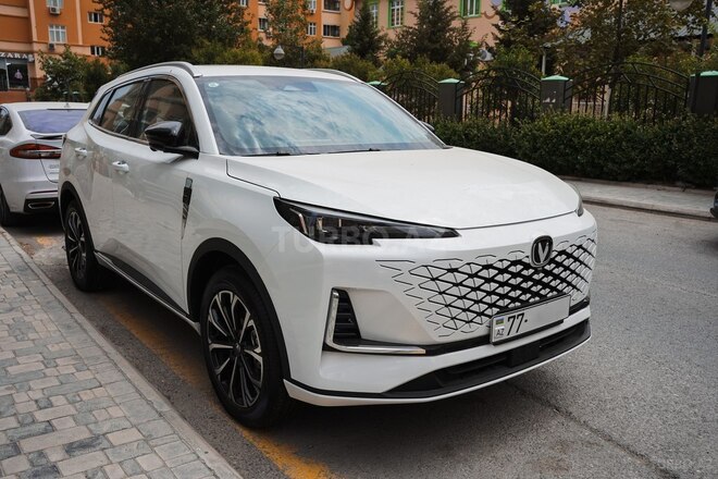 Changan CS 55 Plus 2025, 0 km - 1.5 l - Bakı