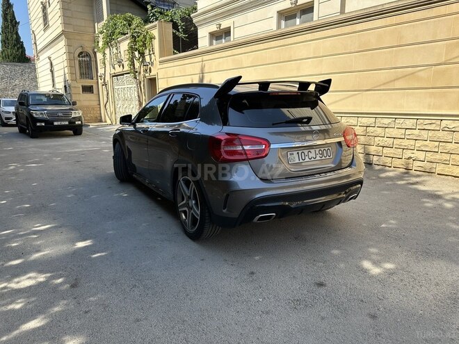 Mercedes GLA 250 4MATIC 2015, 67,700 km - 2.0 л - Bakı