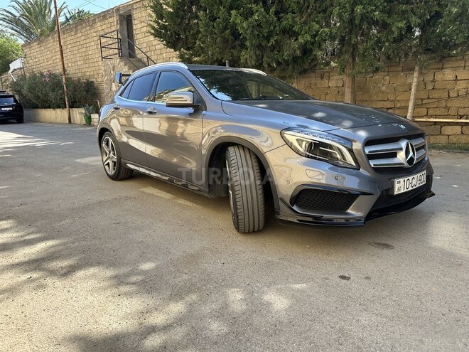 Mercedes GLA 250 4MATIC 2015, 67,700 km - 2.0 л - Bakı