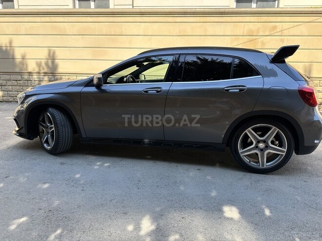 Mercedes GLA 250 4MATIC 2015, 67,700 km - 2.0 л - Bakı