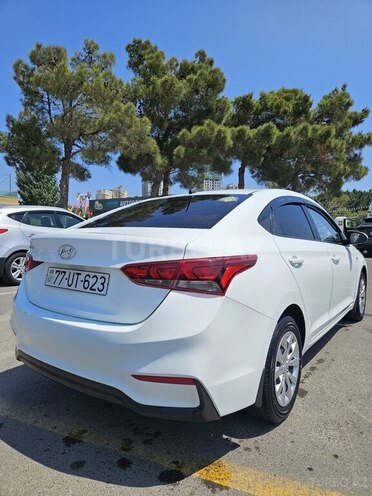 Hyundai Accent 2017, 200,000 km - 1.4 l - Bakı