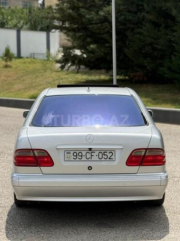 Mercedes E 320 2000, 325,000 km - 3.2 l - Quba