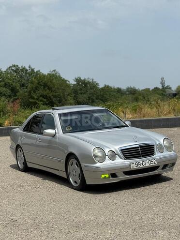 Mercedes E 320 2000, 325,000 km - 3.2 l - Quba
