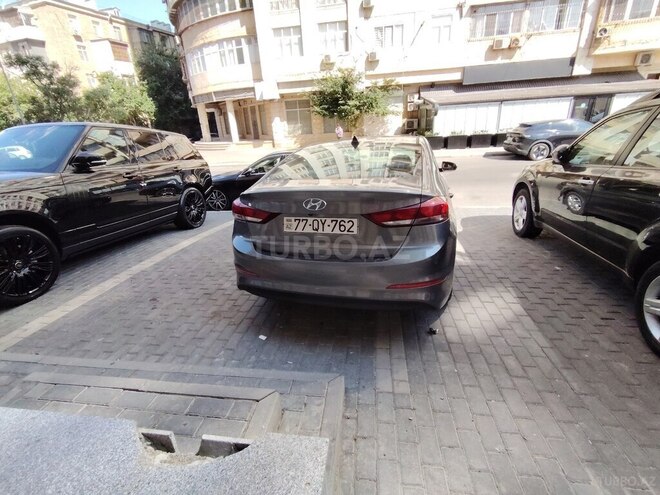 Hyundai Elantra 2018, 130,000 km - 2.0 л - Bakı