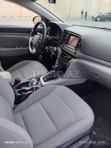 Hyundai Elantra 2018, 115,000 km - 2.0 l - Bakı