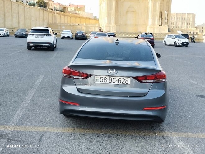 Hyundai Elantra 2018, 115,000 km - 2.0 l - Bakı