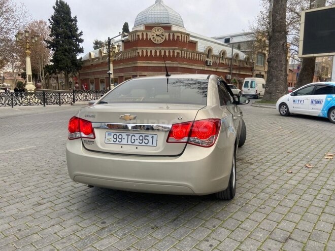 Chevrolet Cruze 2011, 273,000 km - 1.4 л - Gəncə