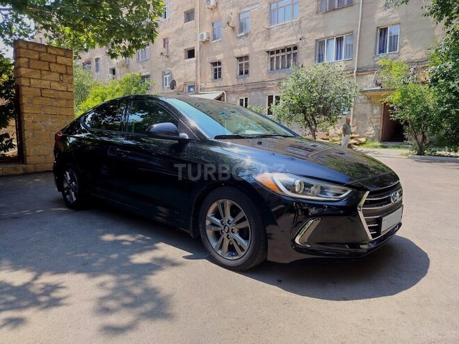Hyundai Elantra 2018, 168,000 km - 2.0 л - Gəncə