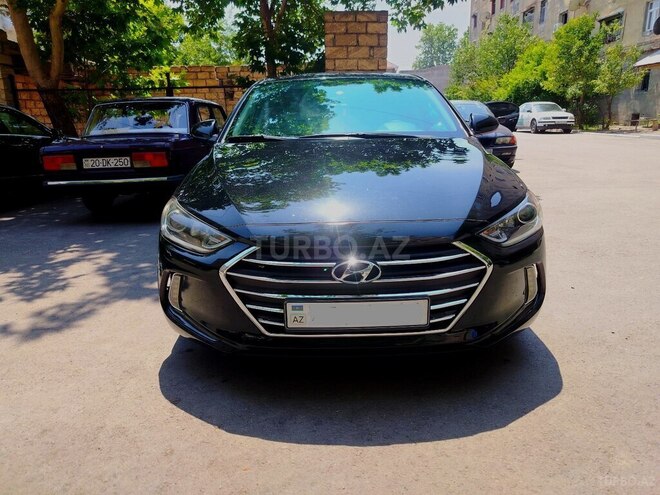 Hyundai Elantra 2018, 168,000 km - 2.0 л - Gəncə