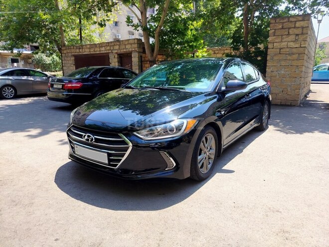 Hyundai Elantra 2018, 168,000 km - 2.0 л - Gəncə