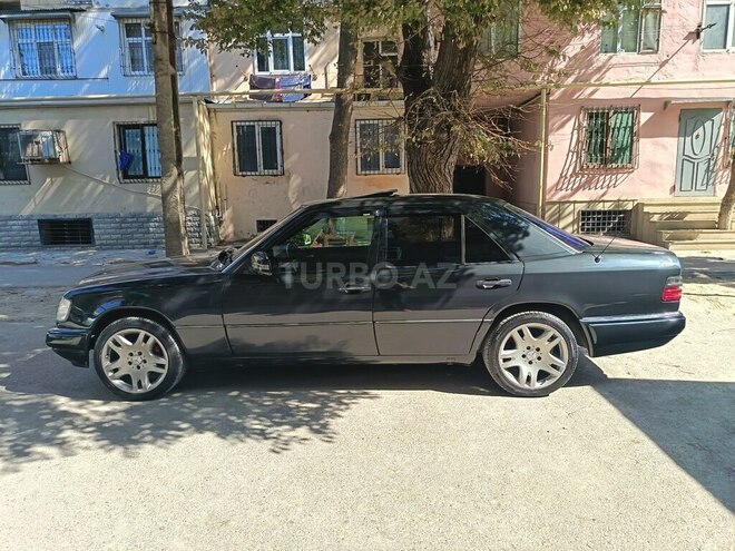 Mercedes E 220 1994, 455,500 km - 2.2 l - Sumqayıt