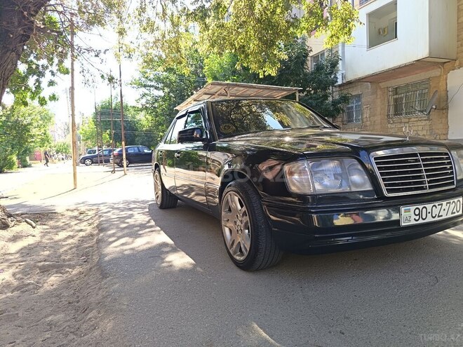 Mercedes E 220 1994, 455,500 km - 2.2 l - Sumqayıt