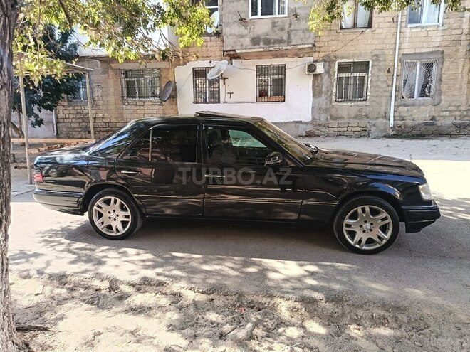 Mercedes E 220 1994, 455,500 km - 2.2 l - Sumqayıt