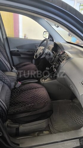 Hyundai Tucson 2008, 289,000 km - 2.7 l - Tovuz